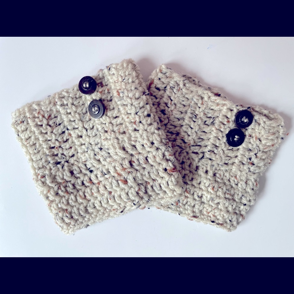 Beautiful hand crafted boot socks with cute button  accents OS new